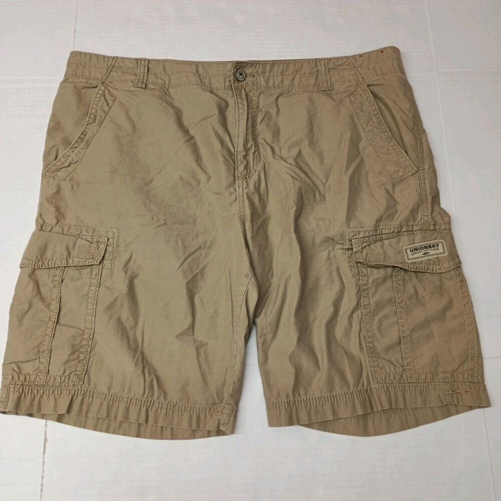 Unionbay Men's Cargo Shorts Size 42 Beige 100%‎ Cotton